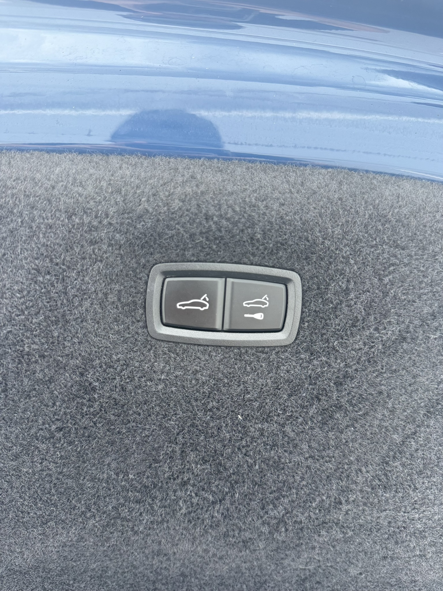 Used 2022 Porsche Taycan RWD image 20