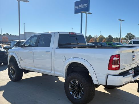 Used 2022 RAM 2500 Big Horn w/ Level C Equiment Group image 15