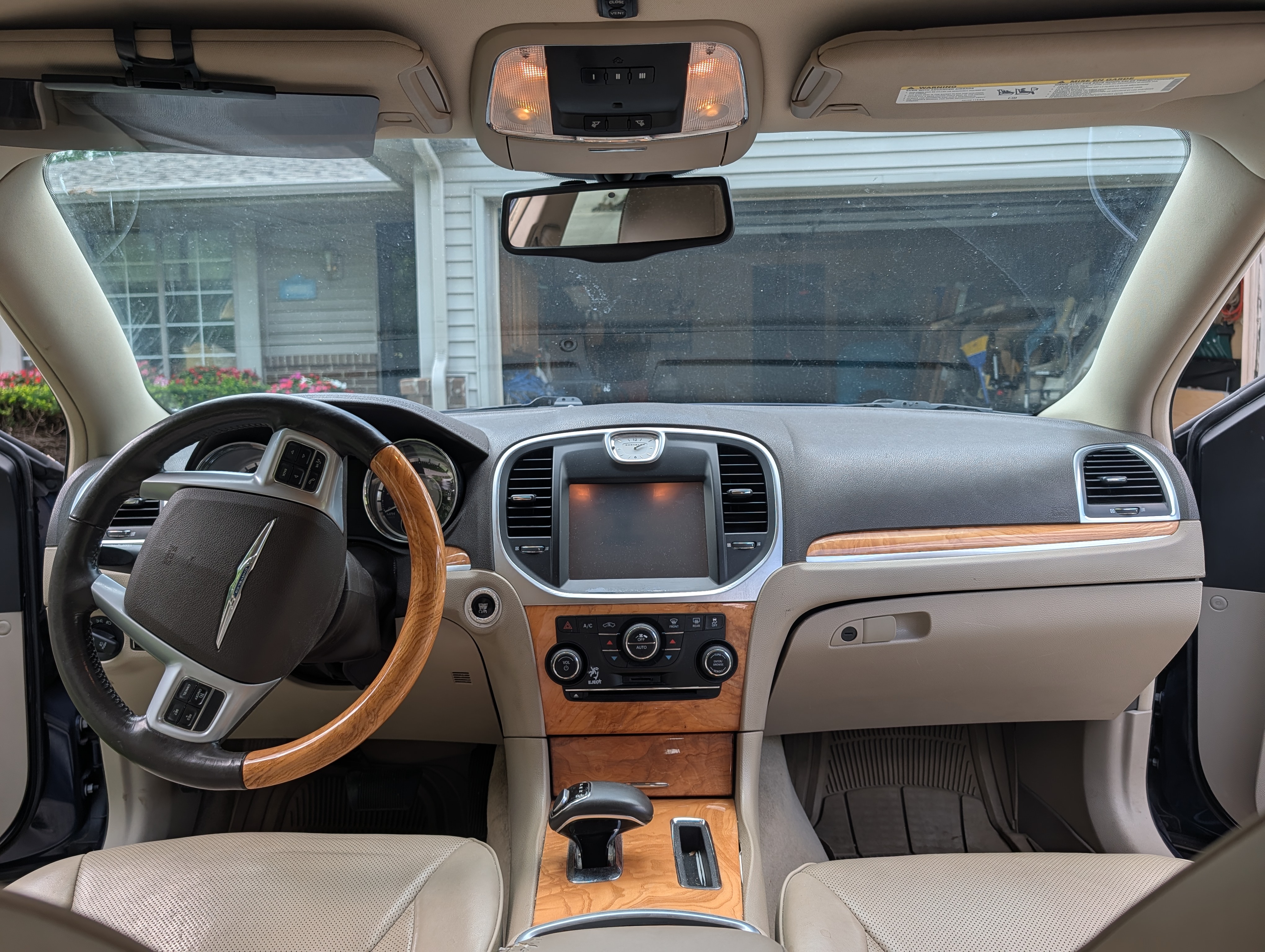 Used 2014 Chrysler 300 C AWD/4WD image 11