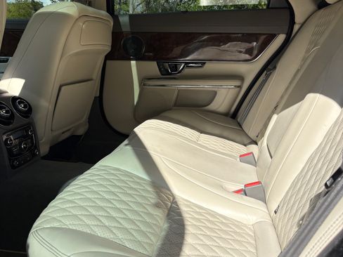 Used 2016 Jaguar XJ L Portfolio AWD/4WD image 8