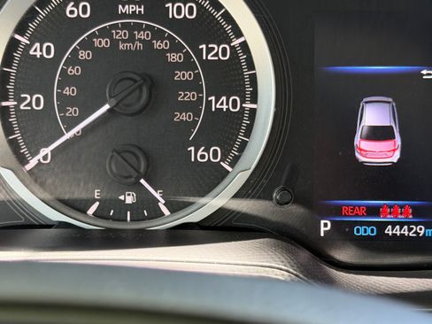 Used 2022 Toyota Corolla LE FWD image 12