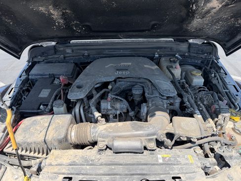 Used 2021 Jeep Wrangler Unlimited Rubicon AWD/4WD image 17