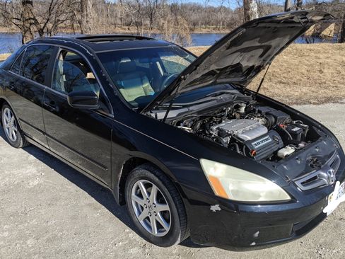Used 2004 Honda Accord EX image 5