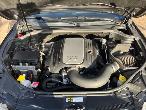 Used 2017 Jeep Grand Cherokee Overland w/ Jeep Active Safety Group image 10