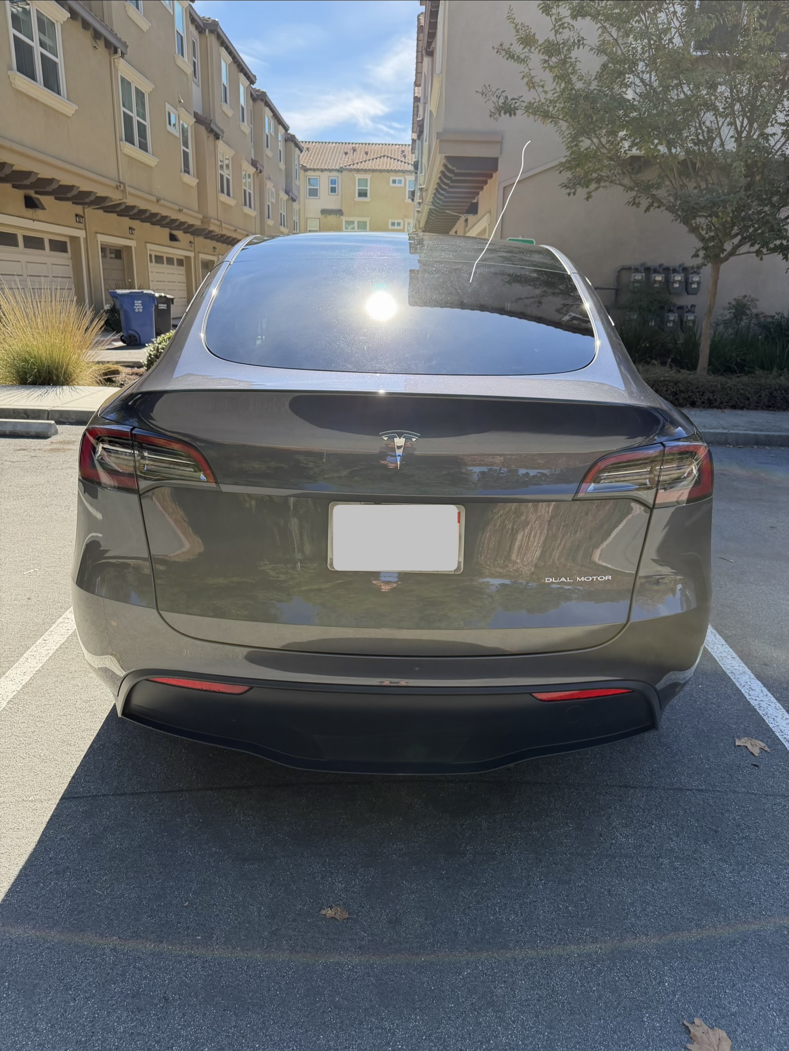 Used 2023 Tesla Model Y Long Range AWD/4WD image 5