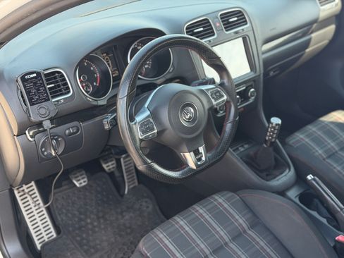 Used 2013 Volkswagen Golf 2-Door image 16