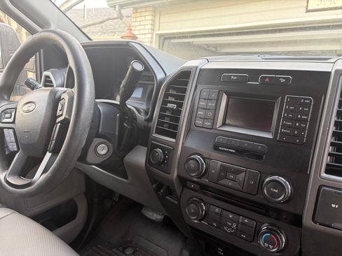 Used 2018 Ford F250 XL w/ Power Equipment Group AWD/4WD image 12