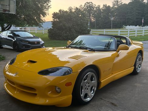 Used 2001 Dodge Viper RT/10 RWD image 9