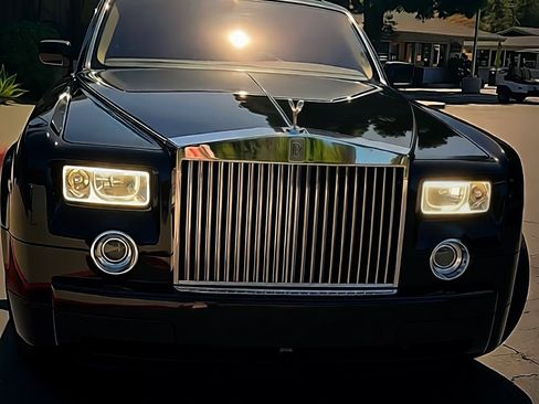 Used 2007 Rolls-Royce Phantom Sedan image 12