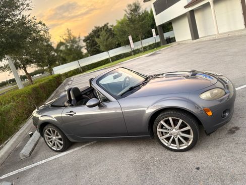 Used 2007 MAZDA MX-5 Miata Touring RWD image 6