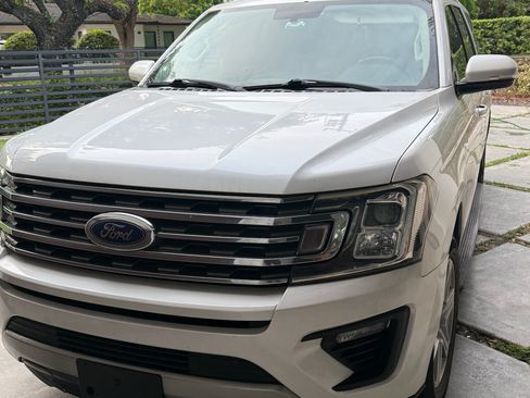 Used 2019 Ford Expedition Max XLT w/ Equipment Group 201A RWD image 1