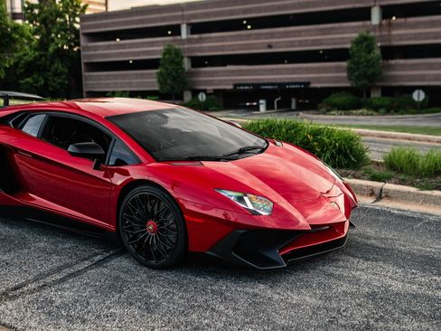 Used 2016 Lamborghini Aventador LP 750-4 Superveloce AWD/4WD image 5