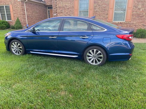 Used 2015 Hyundai Sonata Sport w/ Option Group 04 FWD image 12