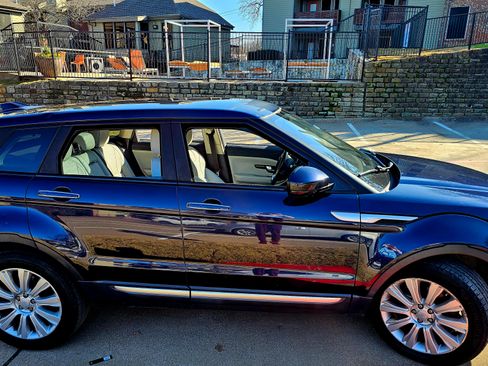 Used 2016 Land Rover Range Rover Evoque HSE image 5