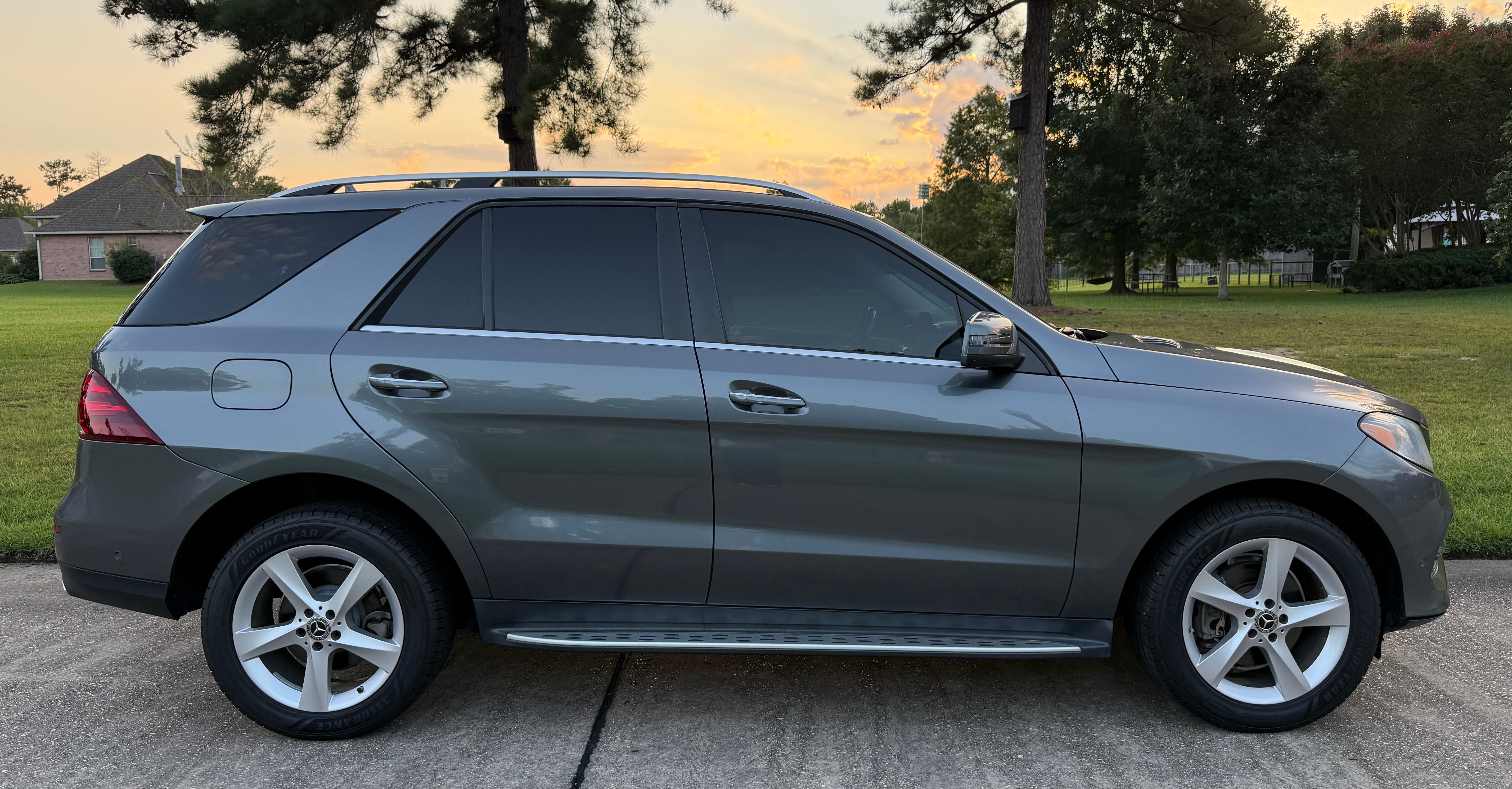 Used 2018 Mercedes-Benz GLE 350 image 2
