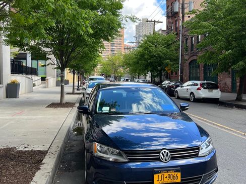 Used 2013 Volkswagen Jetta SE image 5