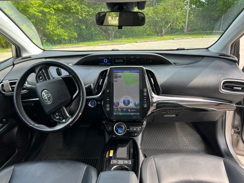 Used 2022 Toyota Prius Prime XLE FWD image 20