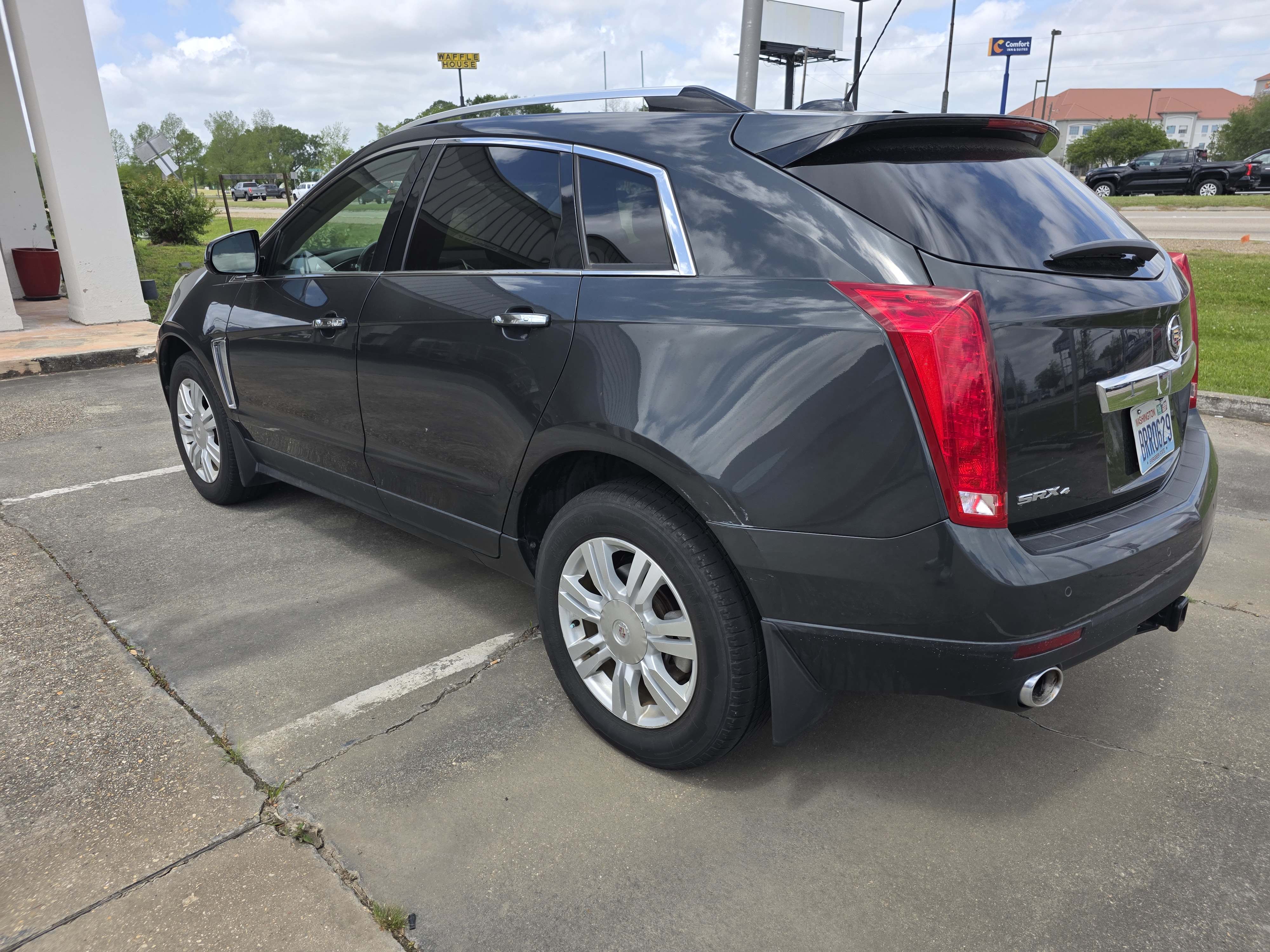Used 2016 Cadillac SRX Luxury AWD/4WD image 5
