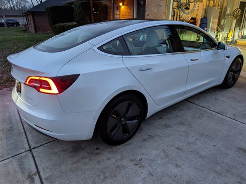 Used 2019 Tesla Model 3 Long Range image 14