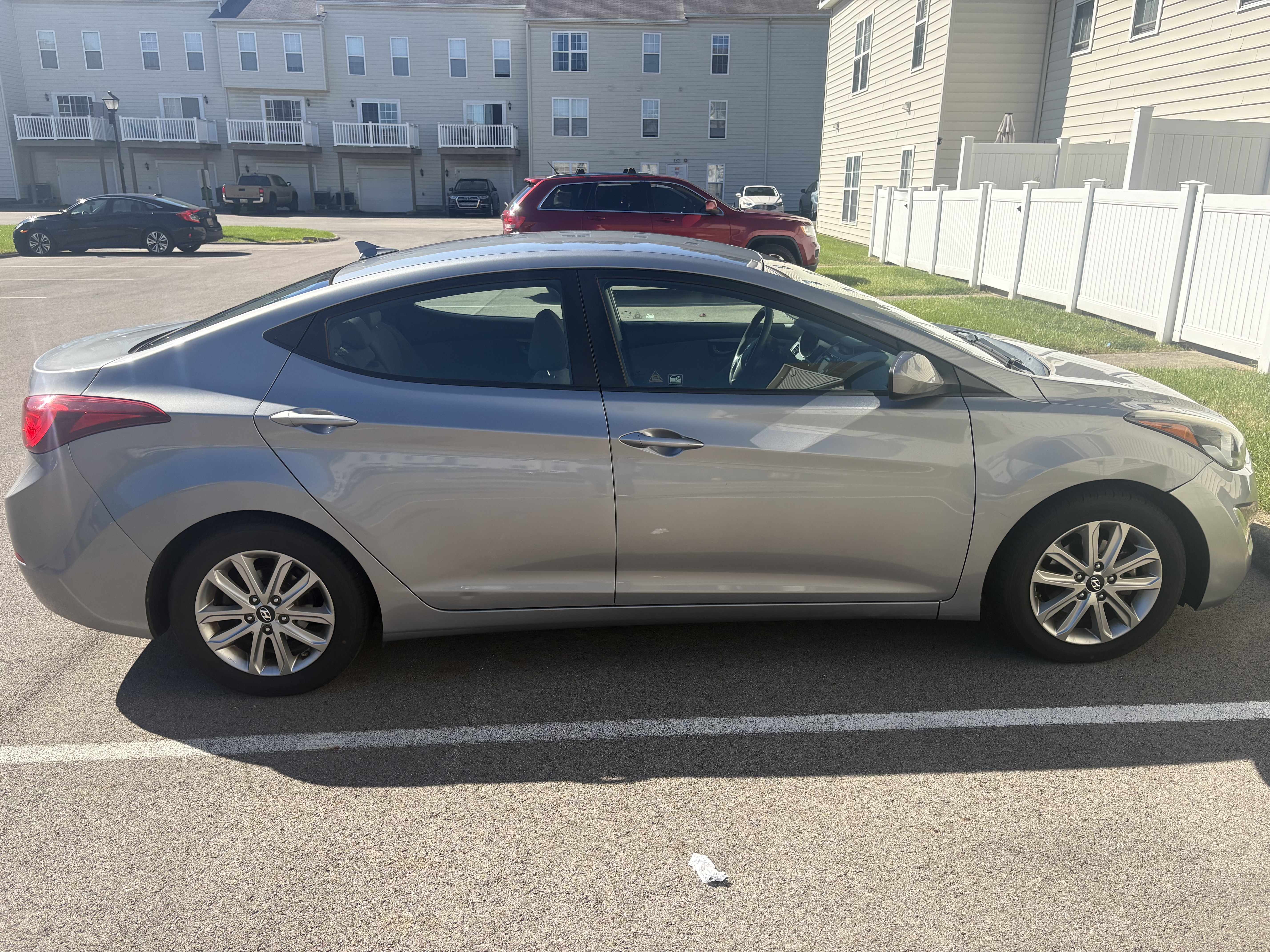 Used 2014 Hyundai Elantra SE w/ Option Group 02 FWD image 6