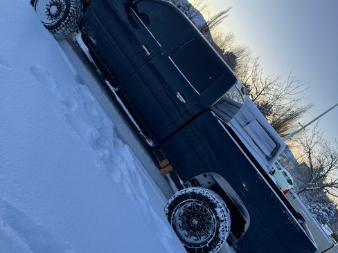 Used 2007 Chevrolet Silverado 2500 LT w/ Heavy-Duty Power Package AWD/4WD image 1