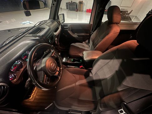 Used 2015 Jeep Wrangler Sport w/ Quick Order Package 24S image 15