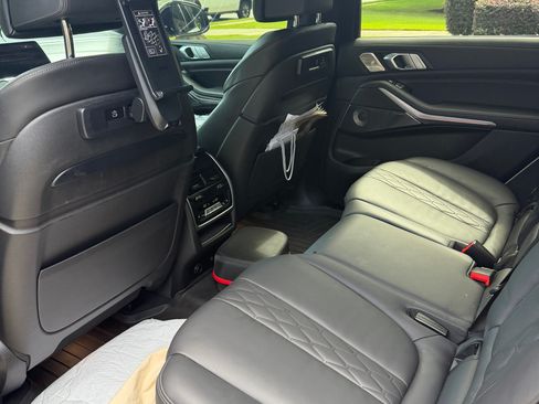 Used 2021 BMW X7 M50i AWD/4WD image 10