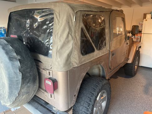 Used 1999 Jeep Wrangler Sahara image 5