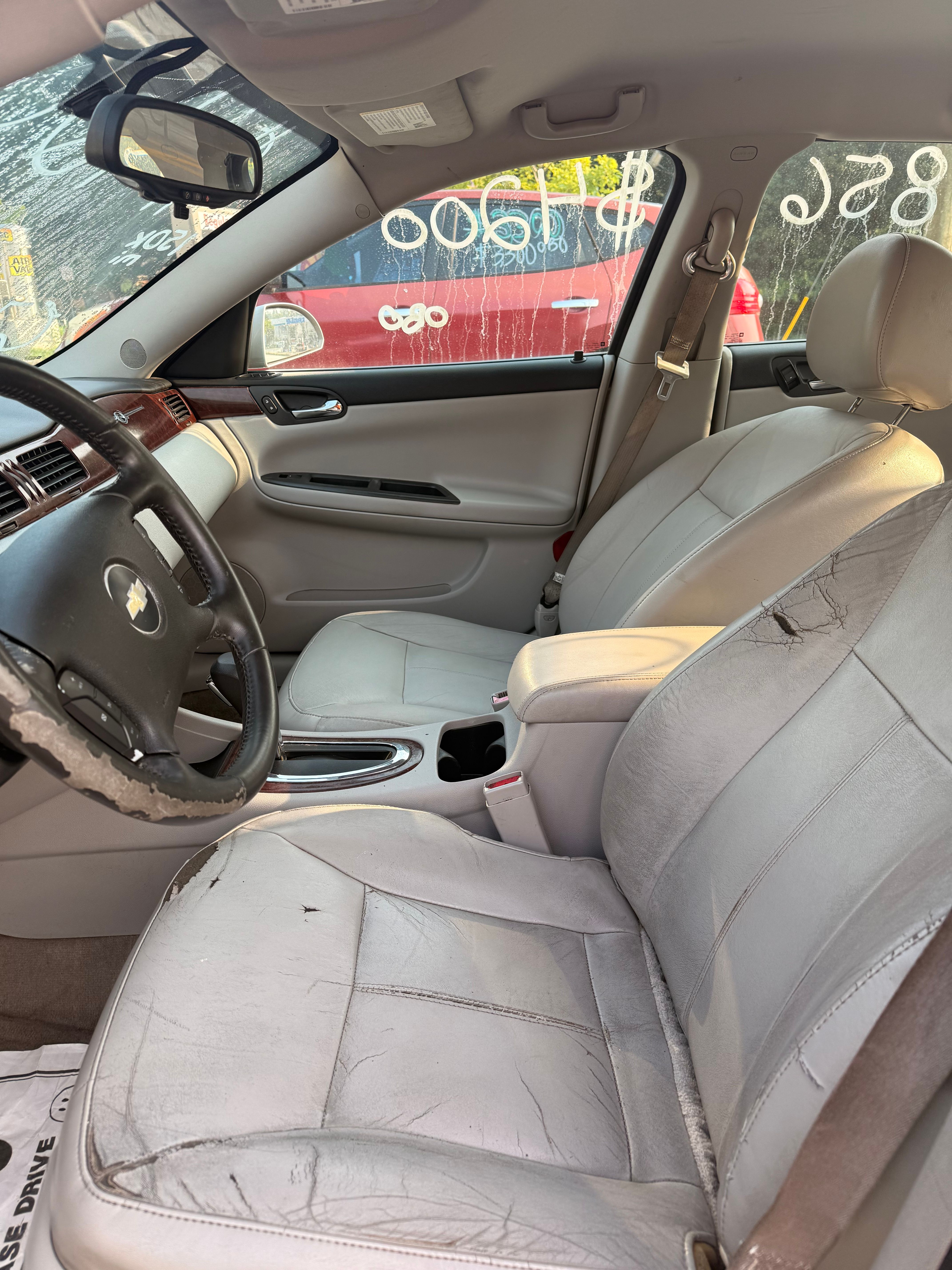 Used 2009 Chevrolet Impala LT w/ Luxury Edition Package FWD image 8
