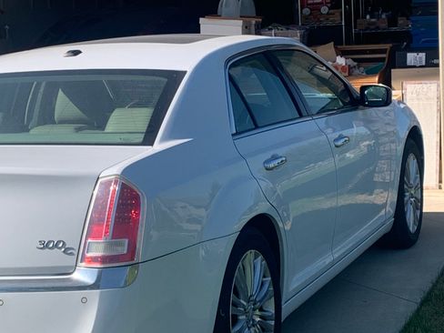 Used 2011 Chrysler 300 C w/ Sound Group image 2