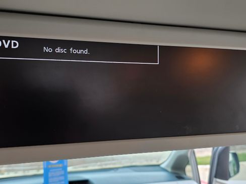 Used 2013 Toyota Sienna XLE w/ Entertainment Pkg image 13