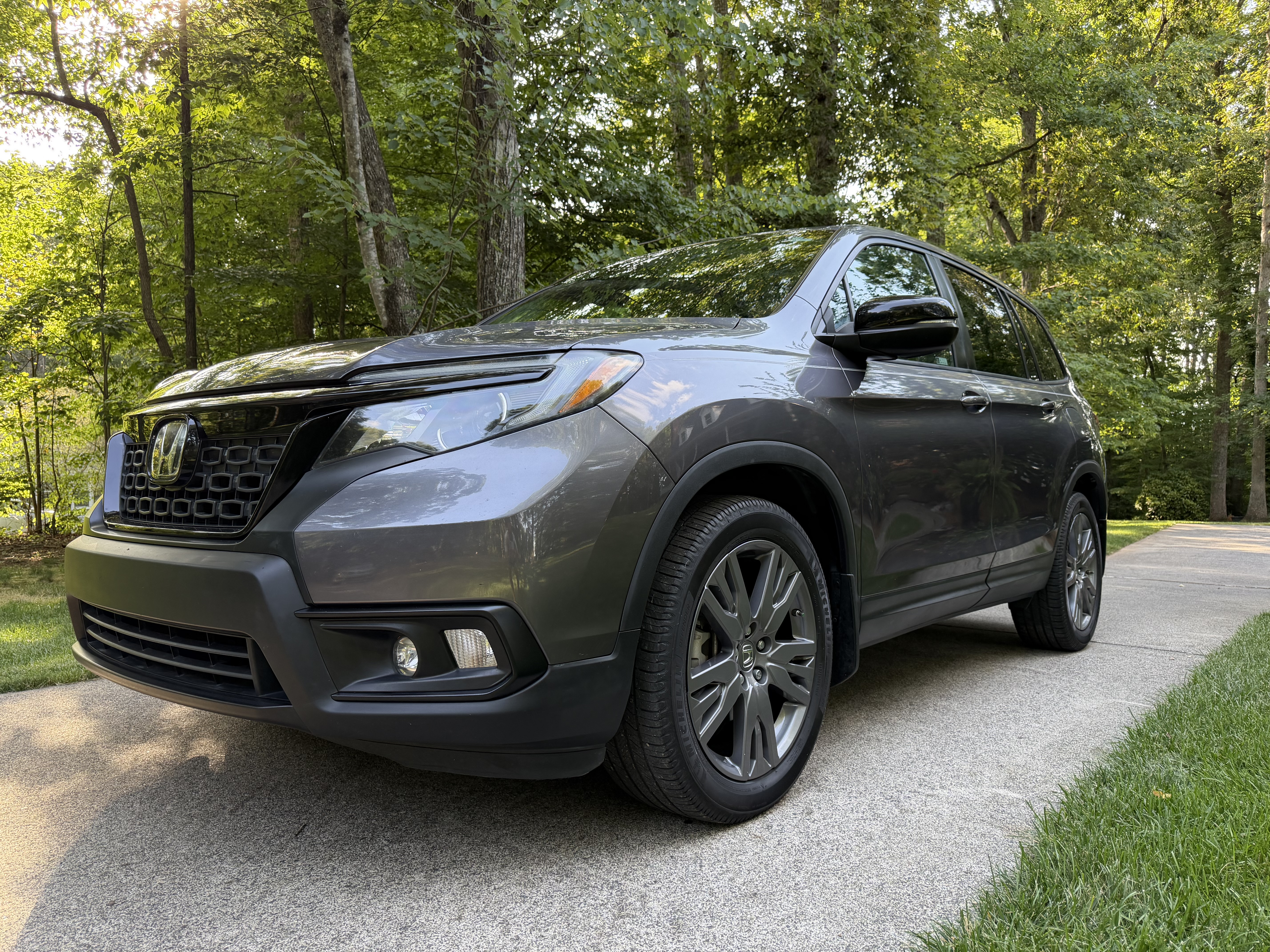 Used 2019 Honda Passport EX-L image 2