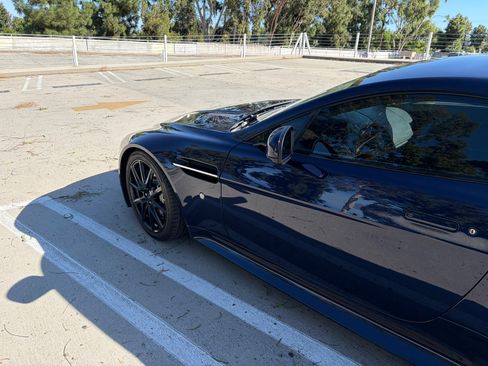 Used 2015 Aston Martin V8 Vantage GT image 4