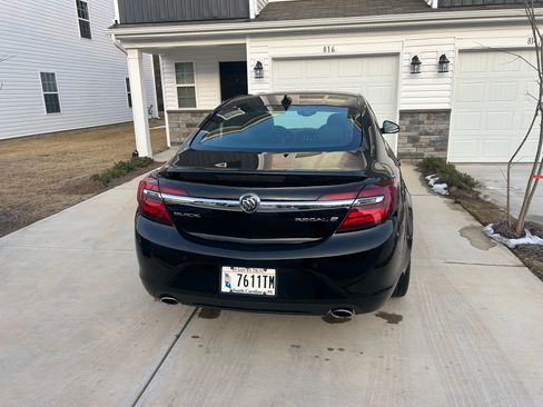 Used 2017 Buick Regal Premium w/ Driver Confidence Package #1 image 5