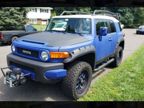 Used 2007 Toyota FJ Cruiser 4WD image 1