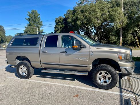 Used 2006 Dodge Ram 2500 Truck SLT w/ Quad Cab Big Horn Value Group image 6