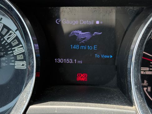 Used 2013 Ford Mustang Premium RWD image 17