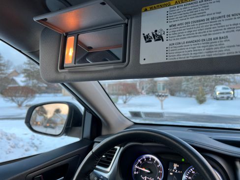 Used 2016 Toyota Highlander XLE image 22