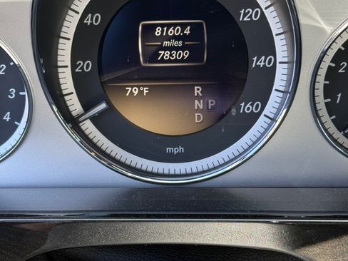 Used 2012 Mercedes-Benz E 550 4MATIC Sedan image 9