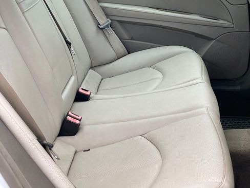 Used 2008 Mercedes-Benz E 350 Sedan image 11