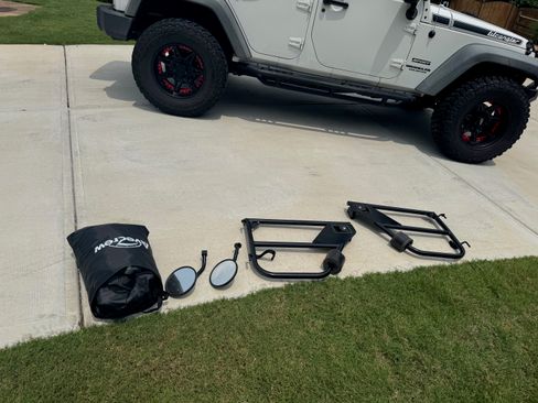 Used 2012 Jeep Wrangler Unlimited Sport image 17