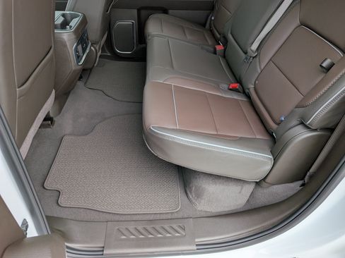 Used 2025 GMC Sierra 2500 Denali image 13