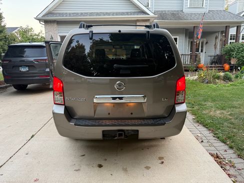 Used 2006 Nissan Pathfinder LE image 4