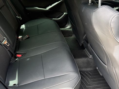 Used 2020 Honda Accord Sport image 9