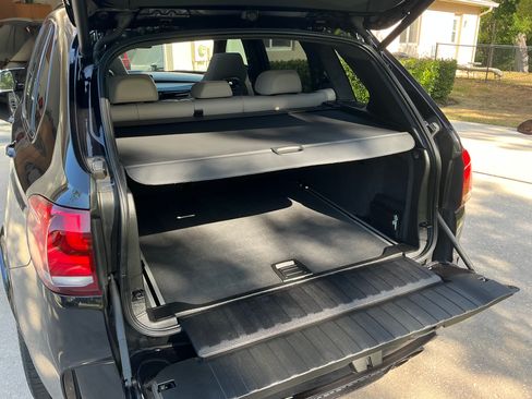 Used 2018 BMW X5 M image 10