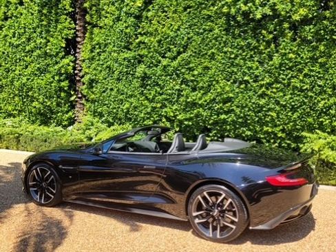 Used 2016 Aston Martin Vanquish Volante image 6
