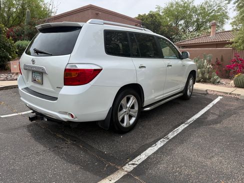 Used 2010 Toyota Highlander Limited image 8