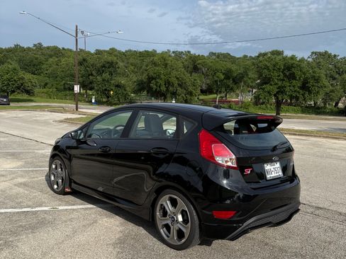 Used 2017 Ford Fiesta ST w/ ST Recaro Package FWD image 4