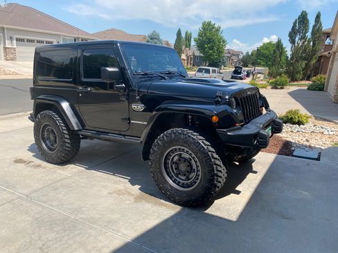 Used 2012 Jeep Wrangler Rubicon AWD/4WD image 5
