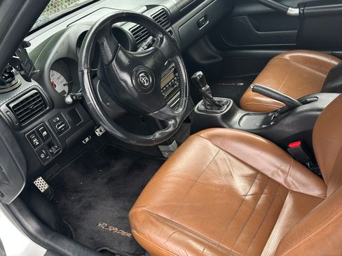 Used 2002 Toyota MR2 image 16